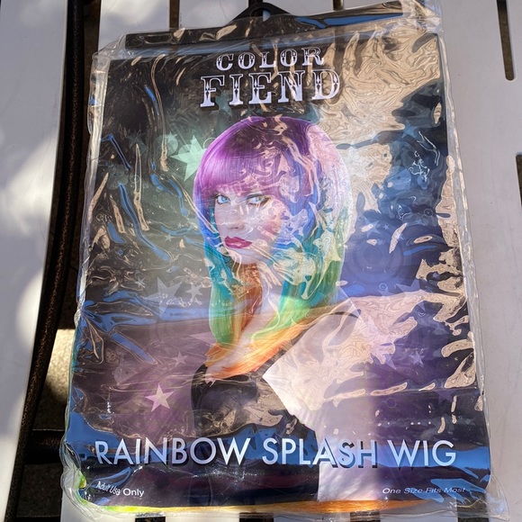 Rainbow wig - Picture 1 of 2